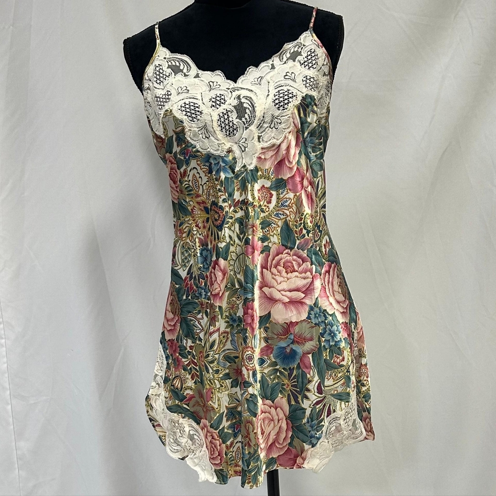 Vtg Victoria's Secret gold label‎ lace satin floral nightie slip dress babydoll
